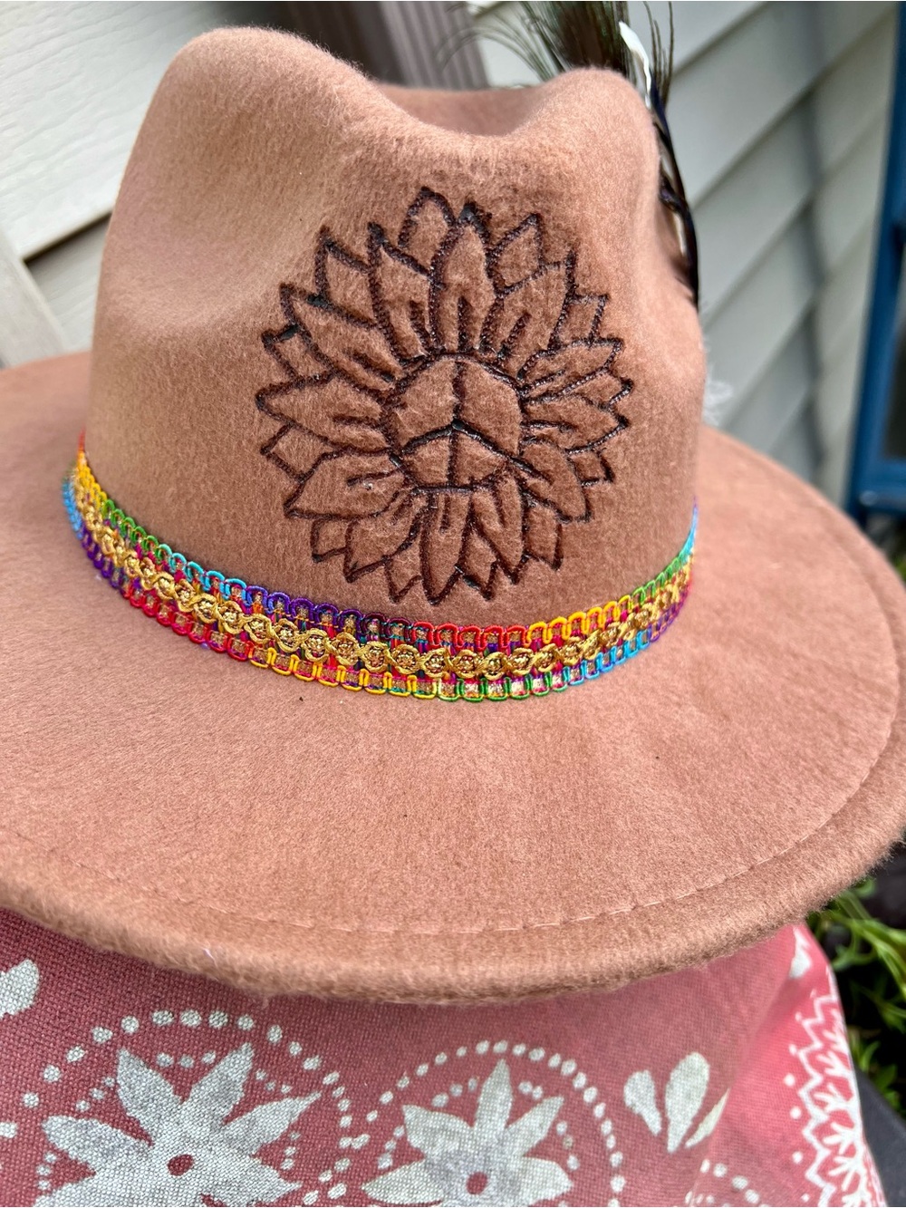 HAND BURNED BROWN FELT RANCHER HAT with FEATHER TRIM - Picture 12 of 13